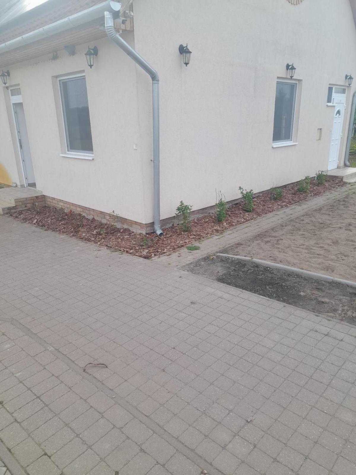 Village Garden Family Guest House Tiszakanyár الغرفة الصورة